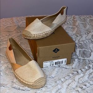 Women sperry’s katana cape gold